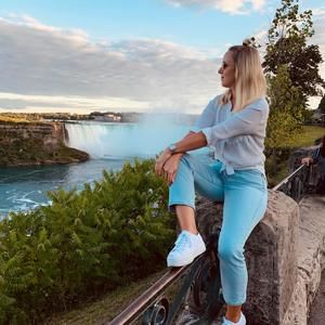 Meet your Posher, Ines